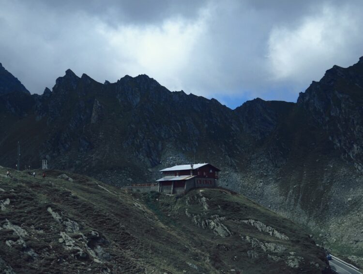 brown house on mountain